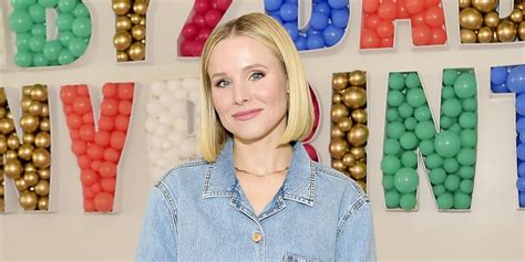 kristen bell nipples|Kristen Bell says her husband sucked out her clogged duct while。